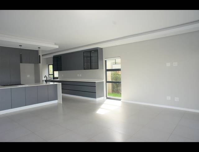 4 BEDROOM HOUSE TO LET IN PALM LAKES ESTATE